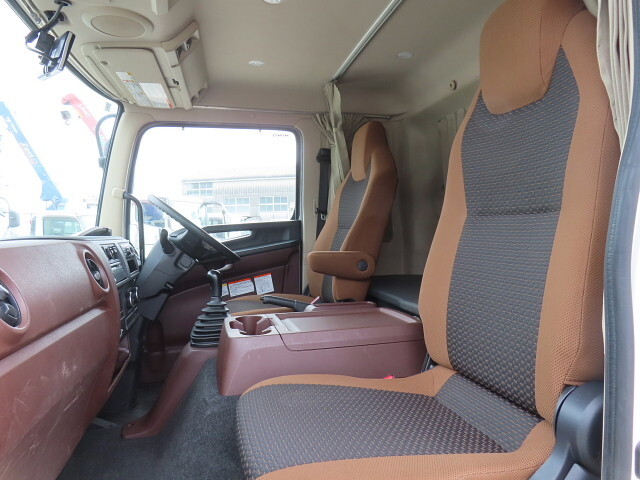 日野レンジャーアルミウイング中型（4t）[写真19]