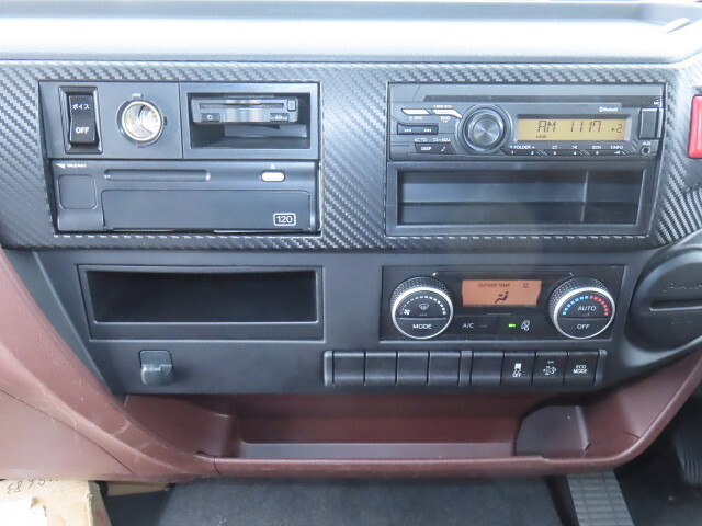 日野レンジャーアルミウイング中型（4t）[写真22]