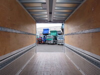 日野レンジャーアルミウイング中型（4t）[写真28]