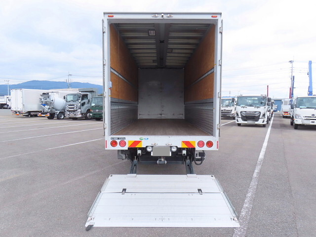 日野レンジャーアルミウイング中型（4t）[写真06]