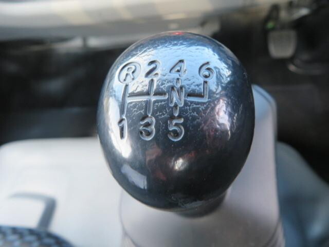 日野デュトロアルミブロック小型（2t・3t）[写真18]