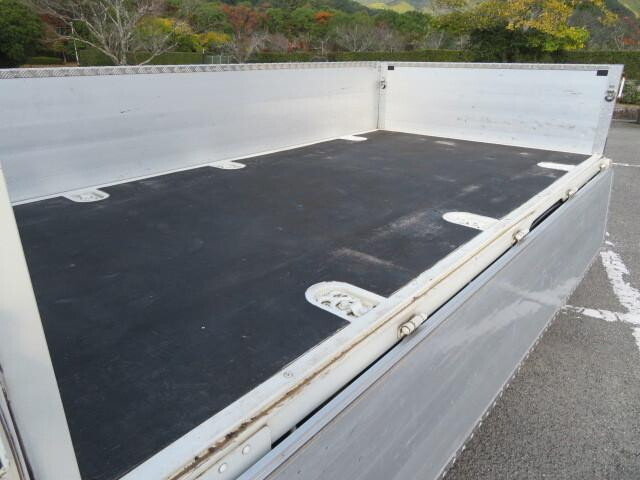 日野デュトロアルミブロック小型（2t・3t）[写真27]