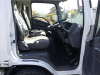 いすゞエルフアルミブロック小型（2t・3t）[写真23]