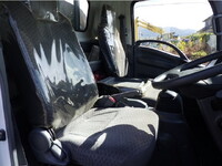 いすゞエルフアルミブロック小型（2t・3t）[写真24]