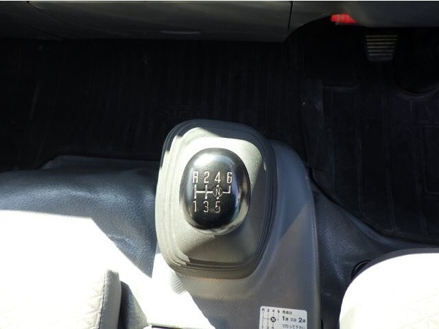 いすゞエルフアルミブロック小型（2t・3t）[写真26]