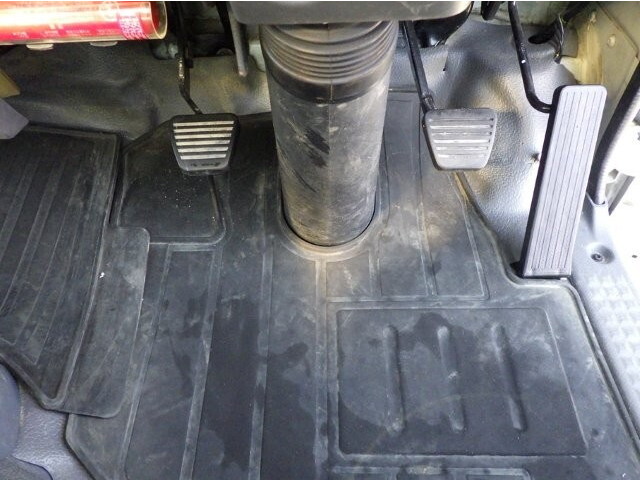 いすゞエルフアルミブロック小型（2t・3t）[写真27]