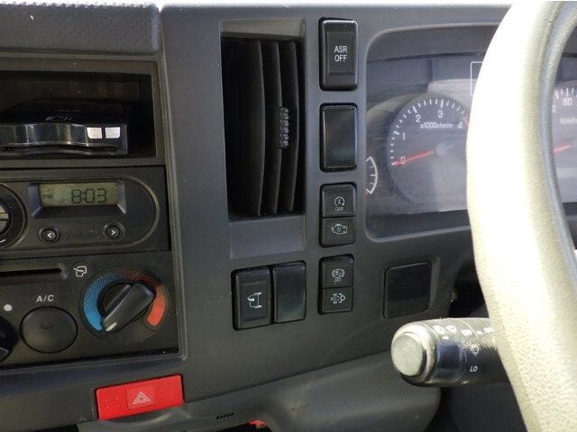 いすゞエルフアルミブロック小型（2t・3t）[写真28]