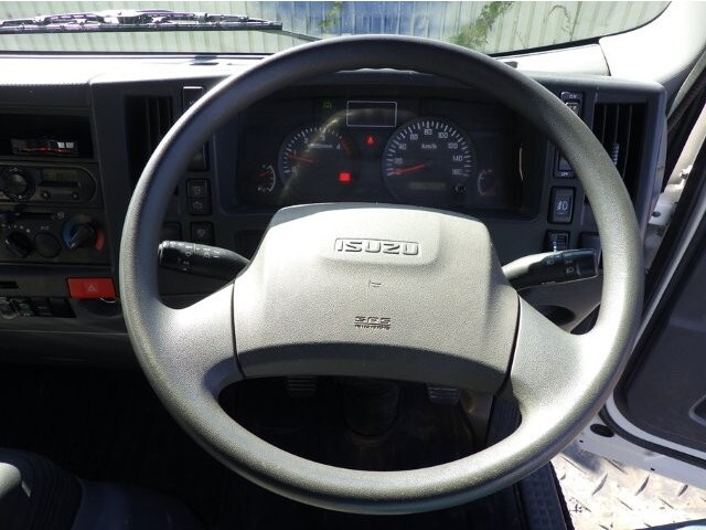 いすゞエルフアルミブロック小型（2t・3t）[写真29]