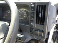 いすゞエルフアルミブロック小型（2t・3t）[写真32]