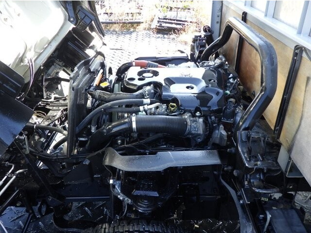 いすゞエルフアルミブロック小型（2t・3t）[写真34]