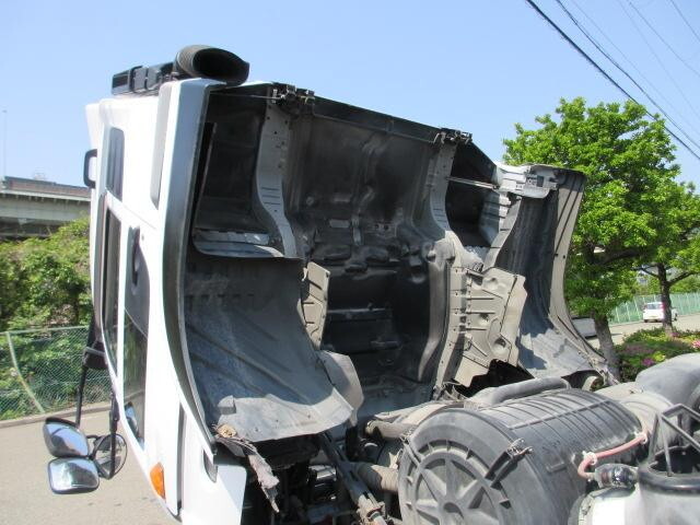 日産クオントレーラーヘッド（トラクターヘッド）大型（10t）[写真16]