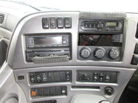 日産クオントレーラーヘッド（トラクターヘッド）大型（10t）[写真20]