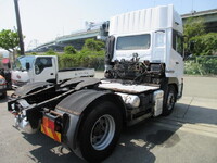 日産クオントレーラーヘッド（トラクターヘッド）大型（10t）[写真02]