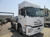 日産クオントレーラーヘッド（トラクターヘッド）大型（10t）[写真04]