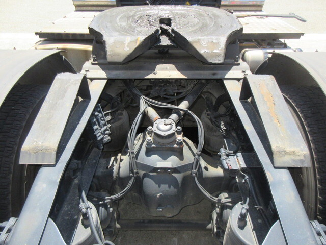 日産クオントレーラーヘッド（トラクターヘッド）大型（10t）[写真06]