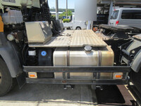 日産クオントレーラーヘッド（トラクターヘッド）大型（10t）[写真09]