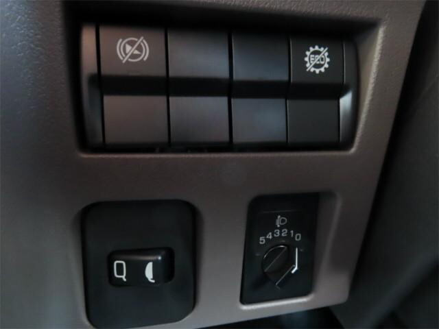 三菱ふそうキャンター平ボディ小型（2t・3t）[写真15]