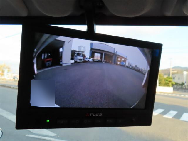 三菱ふそうキャンター平ボディ小型（2t・3t）[写真18]