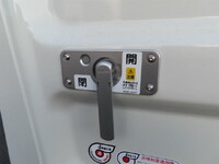 三菱ふそうキャンター平ボディ小型（2t・3t）[写真30]