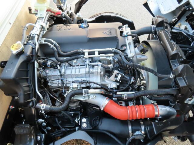 三菱ふそうキャンター平ボディ小型（2t・3t）[写真33]