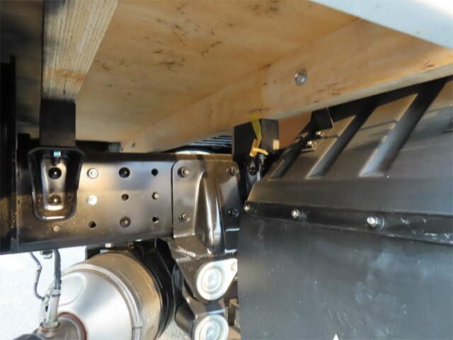 三菱ふそうキャンター平ボディ小型（2t・3t）[写真35]