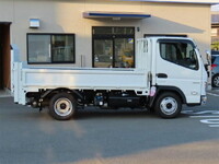 三菱ふそうキャンター平ボディ小型（2t・3t）[写真05]