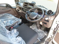 三菱ふそうキャンター平ボディ小型（2t・3t）[写真10]