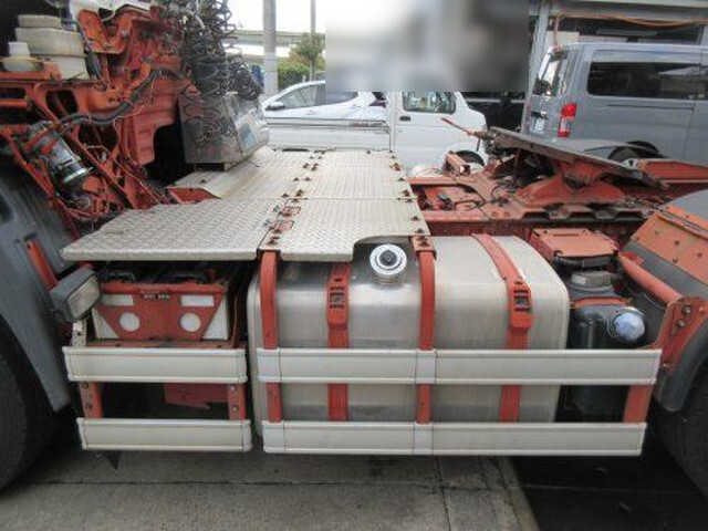 日野プロフィアトレーラーヘッド（トラクターヘッド）大型（10t）[写真07]