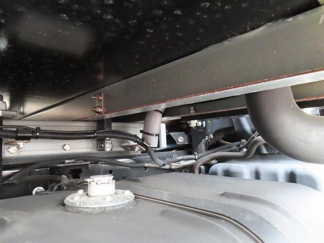 日野デュトロ冷凍車（冷蔵車）小型（2t・3t）[写真36]