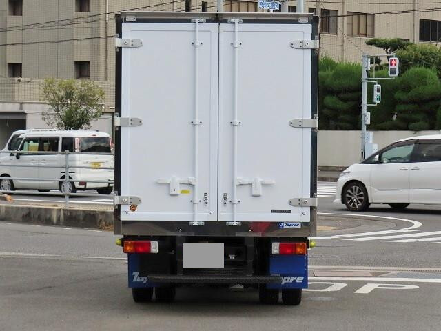 日野デュトロ冷凍車（冷蔵車）小型（2t・3t）[写真07]