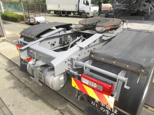 日産クオントレーラーヘッド（トラクターヘッド）大型（10t）[写真10]