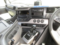 日産クオントレーラーヘッド（トラクターヘッド）大型（10t）[写真20]