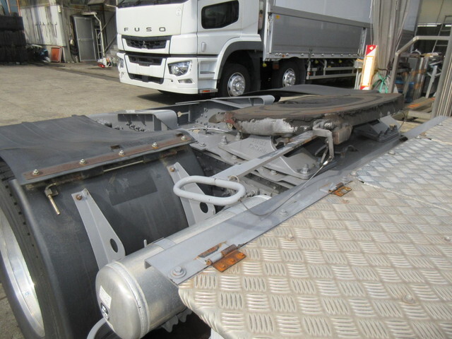 日産クオントレーラーヘッド（トラクターヘッド）大型（10t）[写真09]