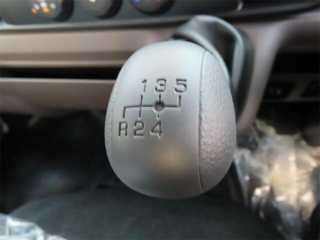 三菱ふそうキャンター平ボディ小型（2t・3t）[写真16]