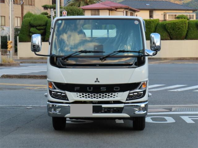 三菱ふそうキャンター平ボディ小型（2t・3t）[写真05]