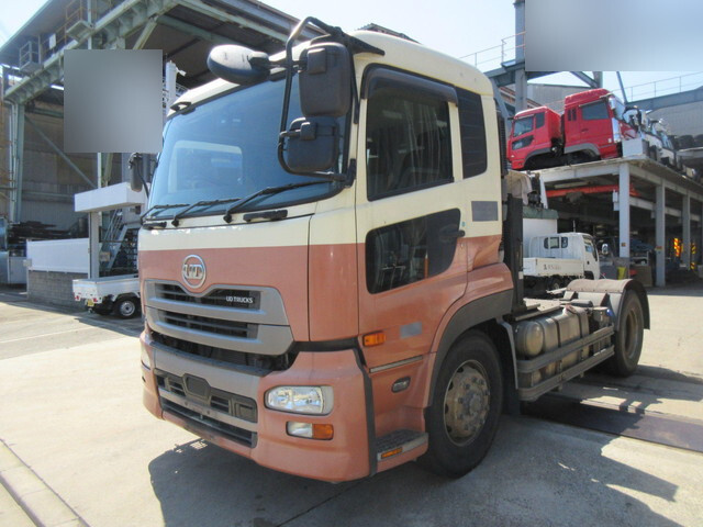 日産クオントレーラーヘッド（トラクターヘッド）2015年(平成27年)QKG-GK6XAD