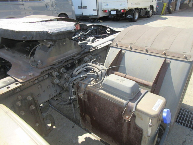 日産クオントレーラーヘッド（トラクターヘッド）大型（10t）[写真12]