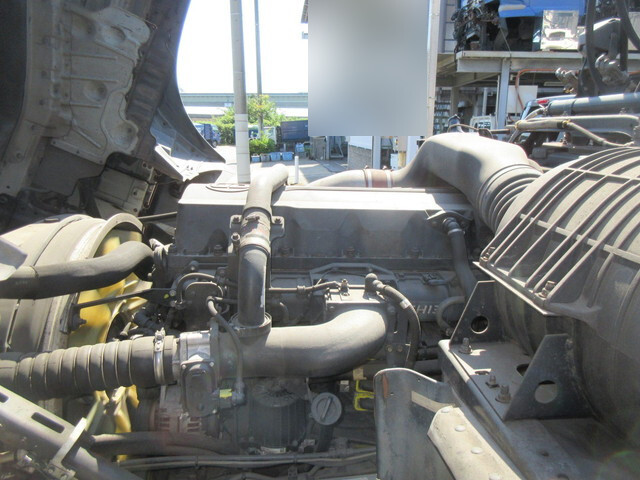 日産クオントレーラーヘッド（トラクターヘッド）大型（10t）[写真20]