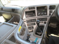 日産クオントレーラーヘッド（トラクターヘッド）大型（10t）[写真32]