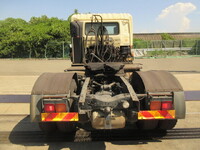 日産クオントレーラーヘッド（トラクターヘッド）大型（10t）[写真06]