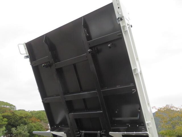 三菱ふそうキャンターダンプ小型（2t・3t）[写真39]