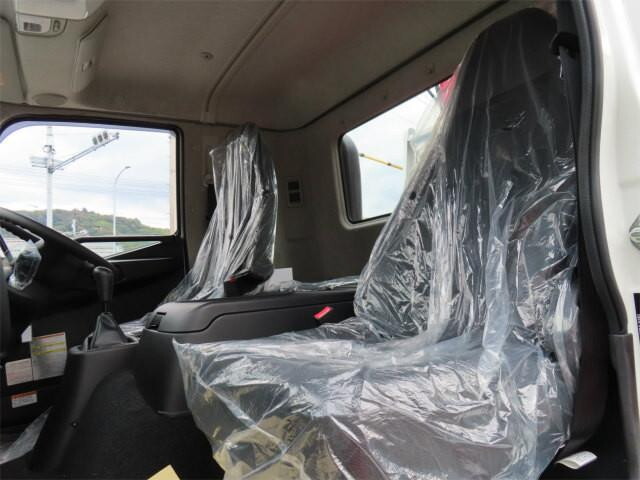 三菱ふそうファイタークレーン4段中型（4t）[写真10]