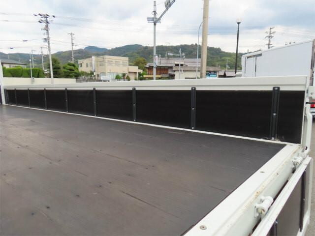 三菱ふそうファイタークレーン4段中型（4t）[写真25]