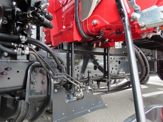 三菱ふそうファイタークレーン4段中型（4t）[写真37]