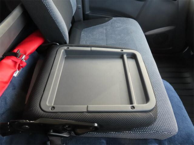 いすゞエルフセーフティローダー小型（2t・3t）[写真11]