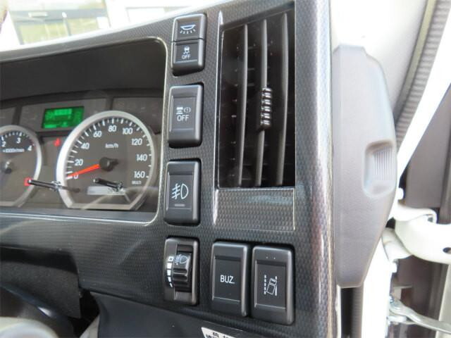 いすゞエルフセーフティローダー小型（2t・3t）[写真15]