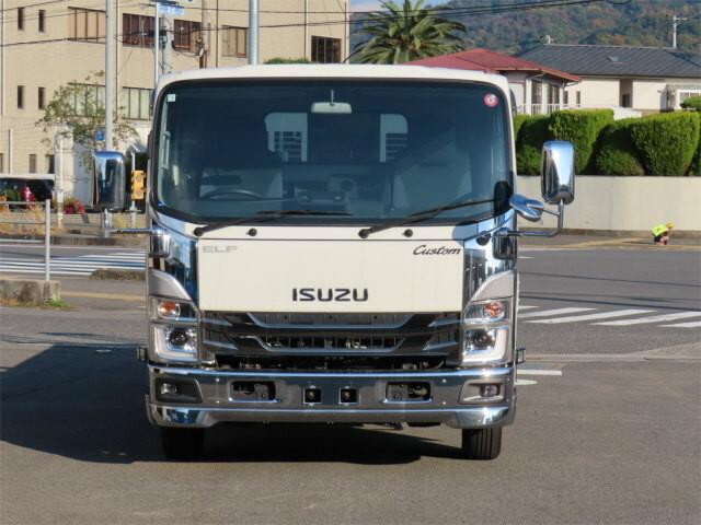 いすゞエルフセーフティローダー小型（2t・3t）[写真06]