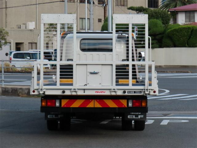 いすゞエルフセーフティローダー小型（2t・3t）[写真08]