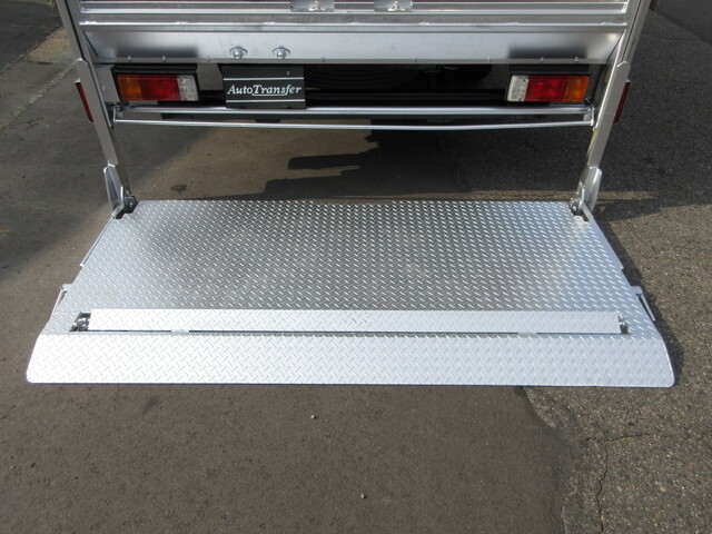 日野デュトロアルミバン小型（2t・3t）[写真17]