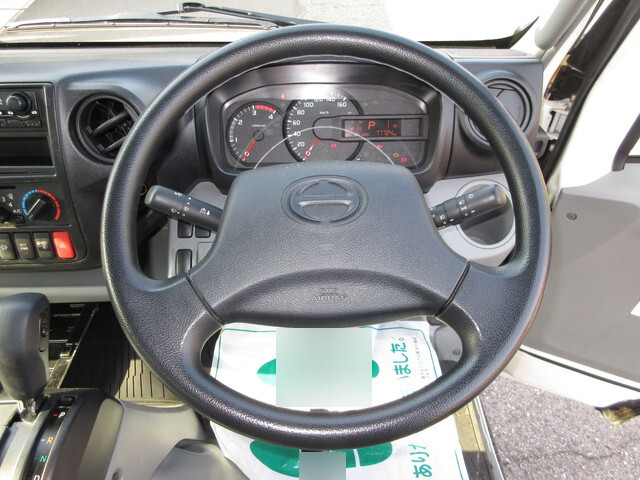 日野デュトロアルミバン小型（2t・3t）[写真27]